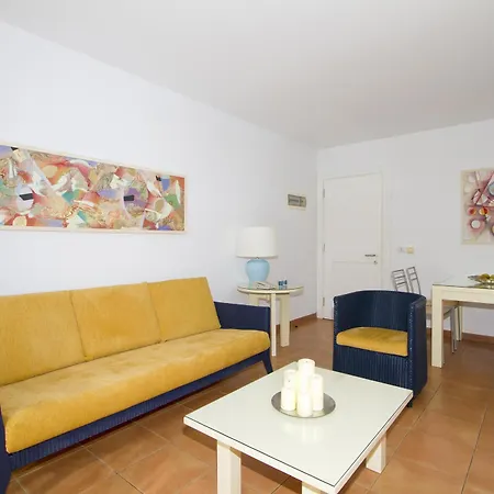 Velazquez Apartment *