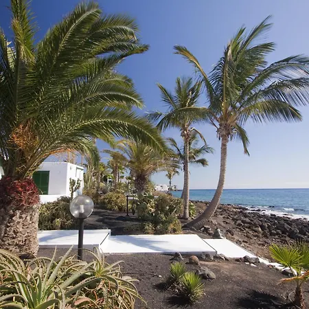 Velazquez Puerto del Carmen (Lanzarote)